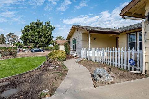 1730 E Seeger Ct, Visalia, CA 93292 photo 4