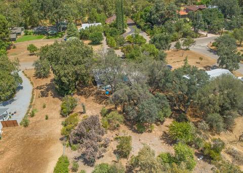 40679 Cherokee Oaks Dr, Three Rivers, CA 93271 photo 2
