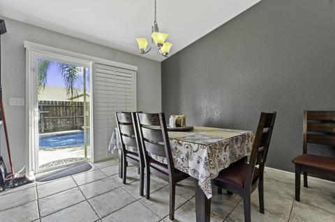 2445 E Beech St, Visalia, CA 93292 photo 13