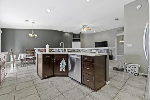 2445 E Beech St, Visalia, CA 93292 photo 20
