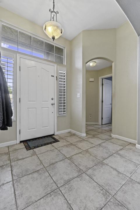 2445 E Beech St, Visalia, CA 93292 photo 5
