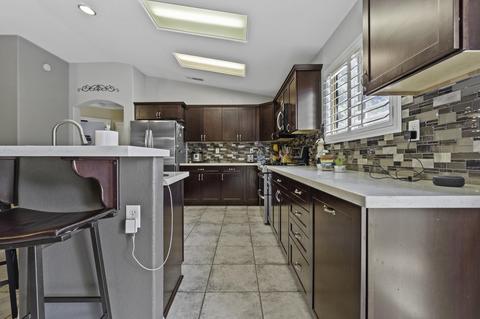 2445 E Beech St, Visalia, CA 93292 photo 15
