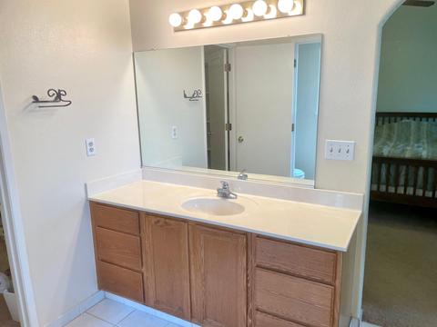 637 E Spring Ln, Lemoore, CA 93245 photo 11
