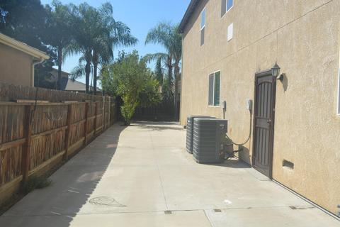 621 E La Vida Ave, Visalia, CA 93292 photo 22