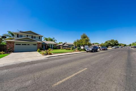 653 Meadow Ln, Lemoore, CA 93245 photo 42