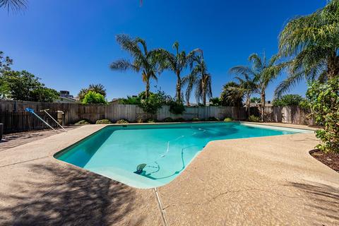 653 Meadow Ln, Lemoore, CA 93245 photo 24