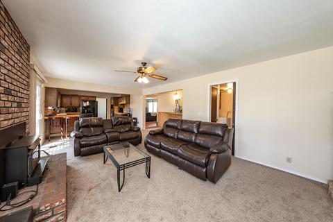 653 Meadow Ln, Lemoore, CA 93245 photo 10