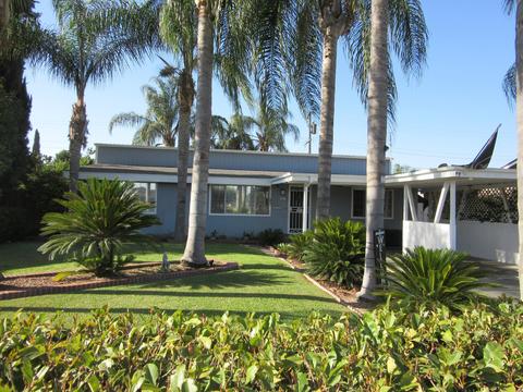 800 E North Way, Dinuba, CA 93618 photo 1