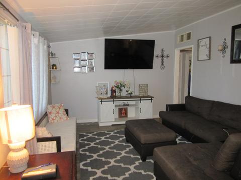 800 E North Way, Dinuba, CA 93618 photo 6