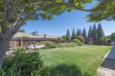 2744 E Paradise Ave, Visalia, CA 93292 photo 31