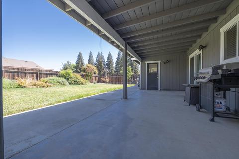 2744 E Paradise Ave, Visalia, CA 93292 photo 32