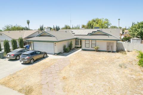 471 Vine St, Lemoore, CA 93245 photo 2