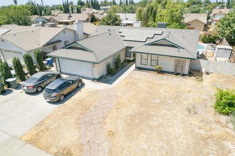 471 Vine St, Lemoore, CA 93245 photo 3