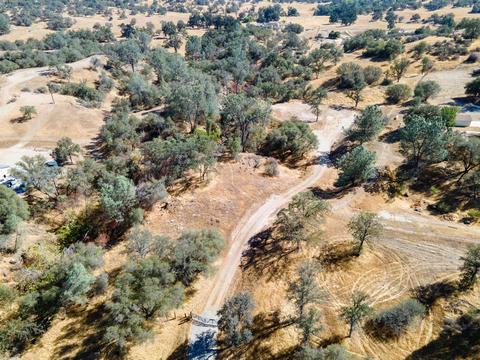 1 Gooseberry, Prather, CA 93651 photo 3