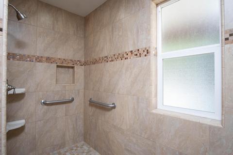 3602 N Carson St, Visalia, CA 93291 photo 26