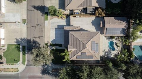 3602 N Carson St, Visalia, CA 93291 photo 4