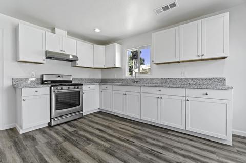 815 N H St, Tulare, CA 93274 photo 8