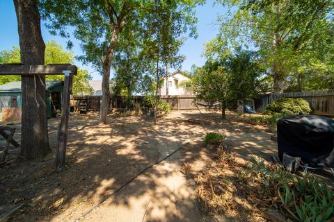 787 W Polson Ave, Clovis, CA 93612 photo 47
