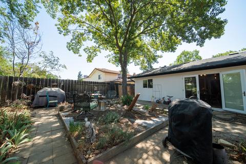 787 W Polson Ave, Clovis, CA 93612 photo 52