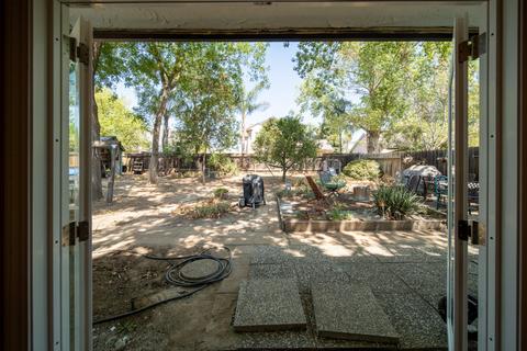 787 W Polson Ave, Clovis, CA 93612 photo 30