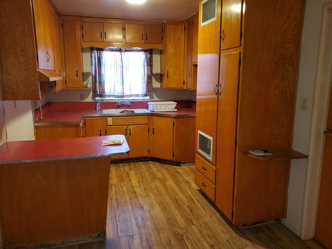 949 E Lyndale Dr, Tulare, CA 93274 photo 8