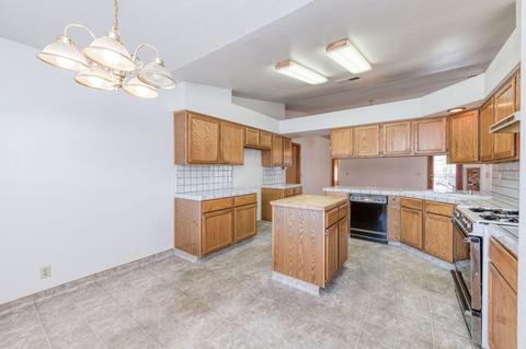 1802 E Sequoia Ave, Visalia, CA 93292 photo 14