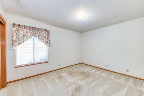 1802 E Sequoia Ave, Visalia, CA 93292 photo 18