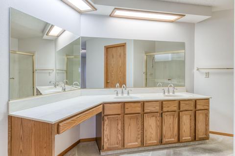 1802 E Sequoia Ave, Visalia, CA 93292 photo 21