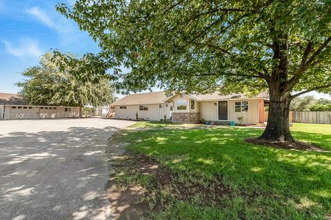 15268 Ave 332, Ivanhoe, CA 93235 photo 1