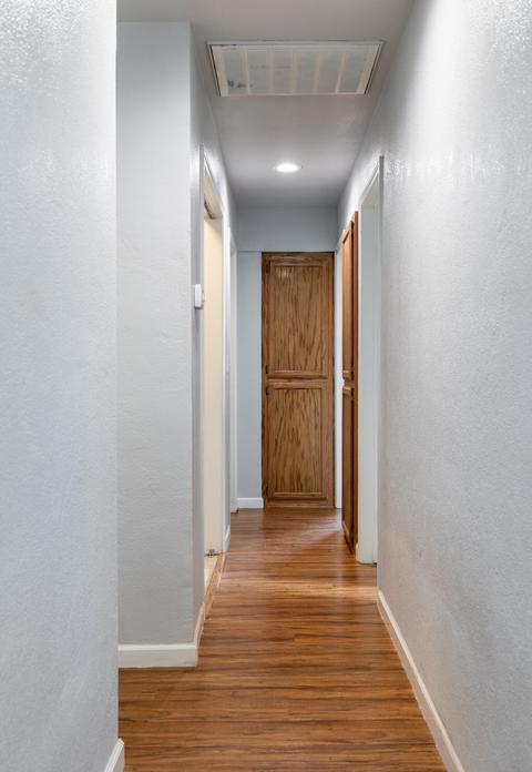 926 E Douglas Ave, Visalia, CA 93292 photo 10