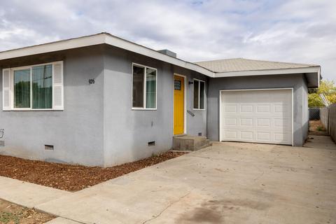 926 E Douglas Ave, Visalia, CA 93292 photo 2