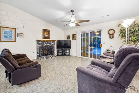 3638 E Center Ct, Visalia, CA 93292 photo 10