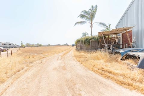 17345 Karen Rd, Madera, CA 93636 photo 37