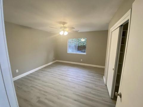 1007 E Rose Ct, Visalia, CA 93292 photo 10