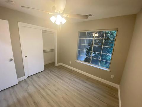 1007 E Rose Ct, Visalia, CA 93292 photo 9