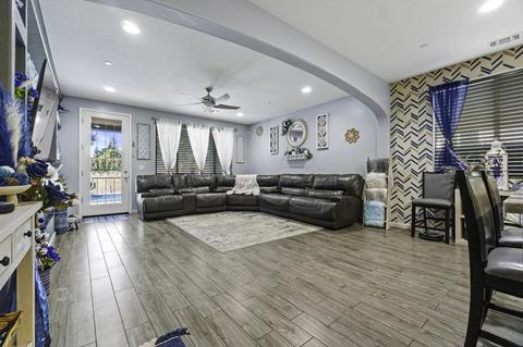4002 E Harter Ct, Visalia, CA 93292 photo 13