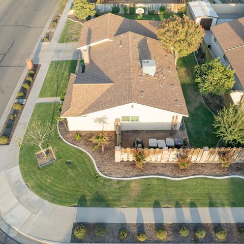 1827 E Alpine Ave, Tulare, CA 93274 photo 8