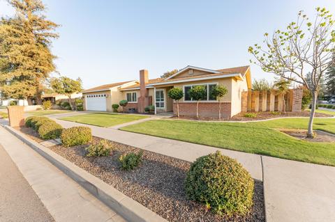1827 E Alpine Ave, Tulare, CA 93274 photo 2
