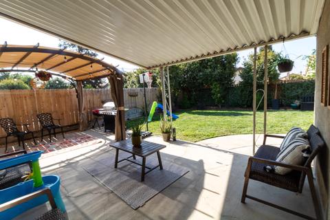 1341 E Parkview Ct, Visalia, CA 93277 photo 21
