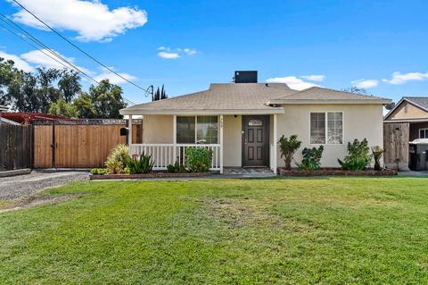 709 E Laurel Ave, Visalia, CA 93292 photo 1