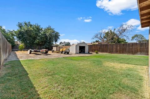 709 E Laurel Ave, Visalia, CA 93292 photo 29