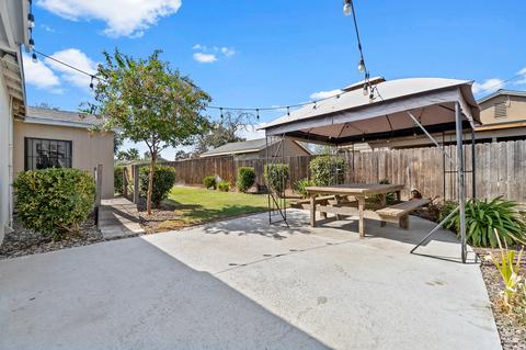 709 E Laurel Ave, Visalia, CA 93292 photo 24
