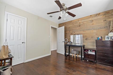 709 E Laurel Ave, Visalia, CA 93292 photo 14