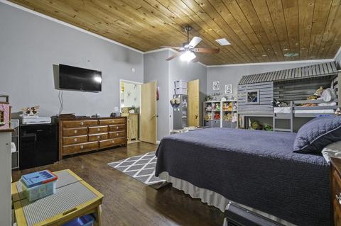 917 E Academy Ave, Tulare, CA 93274 photo 26
