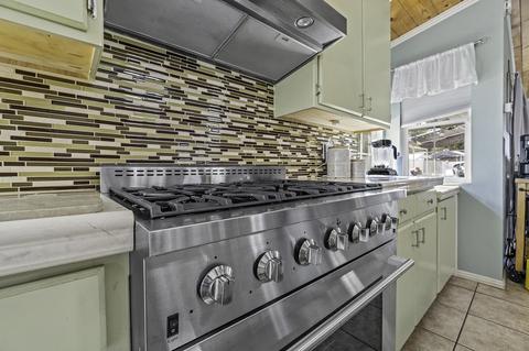 917 E Academy Ave, Tulare, CA 93274 photo 10