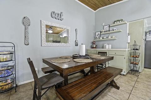 917 E Academy Ave, Tulare, CA 93274 photo 15