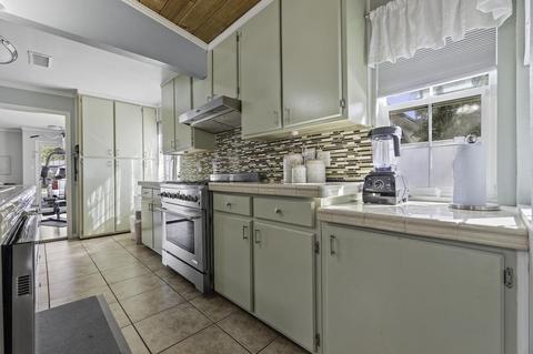 917 E Academy Ave, Tulare, CA 93274 photo 12