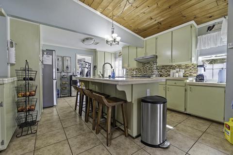 917 E Academy Ave, Tulare, CA 93274 photo 13