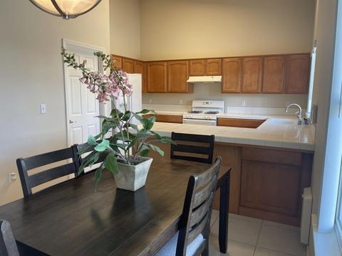 1646 Persimmon St, Lemoore, CA 93245 photo 7