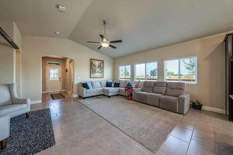 1180 Narwhal Ave, Lemoore, CA 93245 photo 5